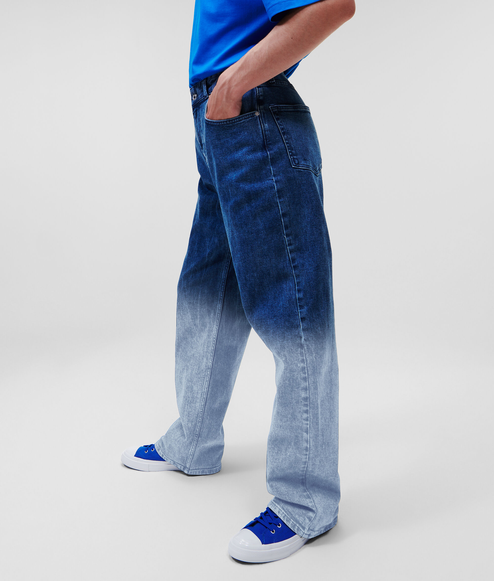 (image for) User-Centric KLJ RELAXED OMBRÉ JEANS